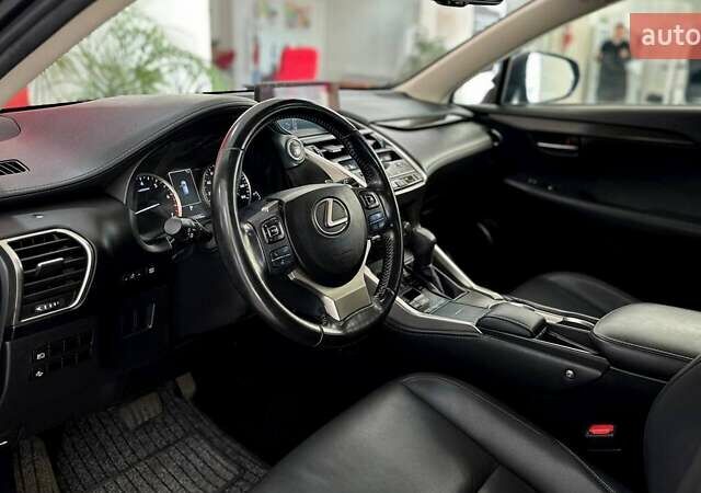 Лексус НХ, объемом двигателя 2 л и пробегом 167 тыс. км за 27040 $, фото 10 на Automoto.ua