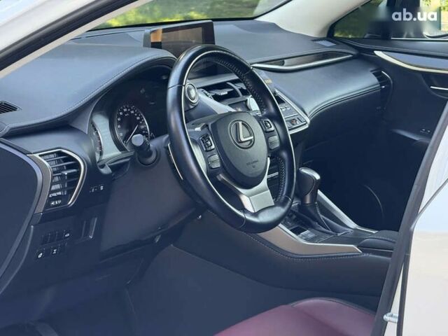 Лексус НХ, объемом двигателя 2 л и пробегом 110 тыс. км за 26900 $, фото 27 на Automoto.ua