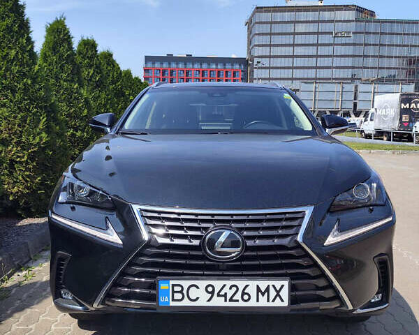 Лексус НХ, объемом двигателя 2 л и пробегом 47 тыс. км за 27500 $, фото 4 на Automoto.ua