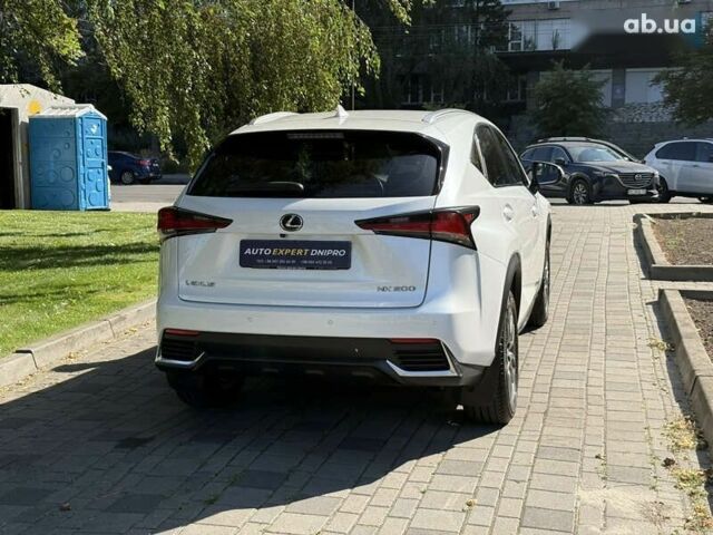 Лексус НХ, объемом двигателя 2 л и пробегом 110 тыс. км за 26900 $, фото 8 на Automoto.ua