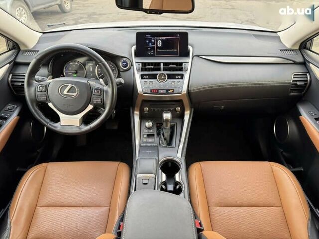 Лексус НХ, объемом двигателя 0 л и пробегом 45 тыс. км за 38500 $, фото 9 на Automoto.ua