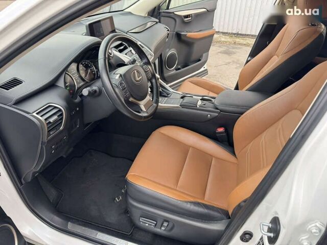 Лексус НХ, объемом двигателя 0 л и пробегом 45 тыс. км за 38500 $, фото 15 на Automoto.ua