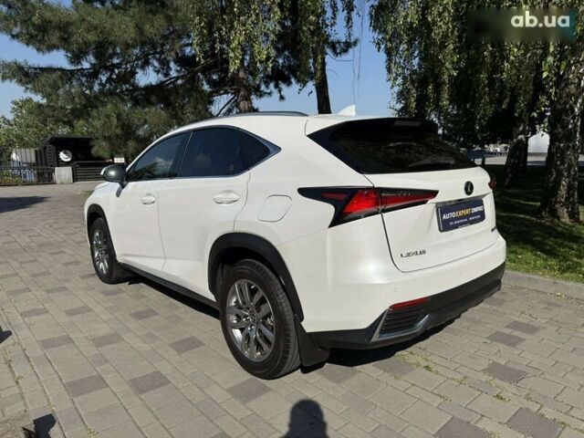 Лексус НХ, объемом двигателя 2 л и пробегом 110 тыс. км за 26900 $, фото 18 на Automoto.ua