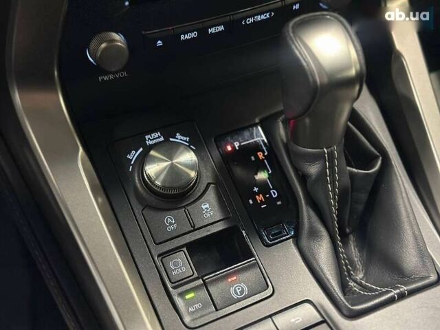 Лексус НХ, объемом двигателя 2 л и пробегом 195 тыс. км за 27900 $, фото 22 на Automoto.ua