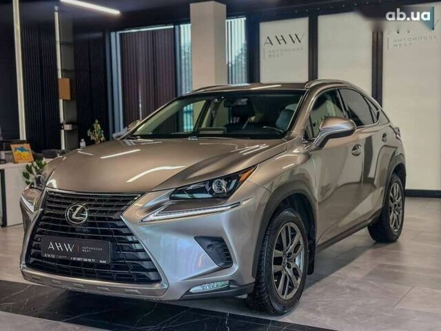 Лексус НХ, объемом двигателя 2 л и пробегом 195 тыс. км за 27900 $, фото 8 на Automoto.ua