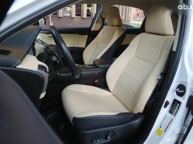 Лексус НХ, объемом двигателя 0 л и пробегом 41 тыс. км за 31000 $, фото 6 на Automoto.ua