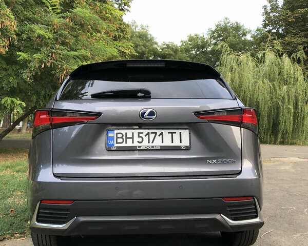 Лексус НХ, объемом двигателя 2.49 л и пробегом 47 тыс. км за 38900 $, фото 2 на Automoto.ua