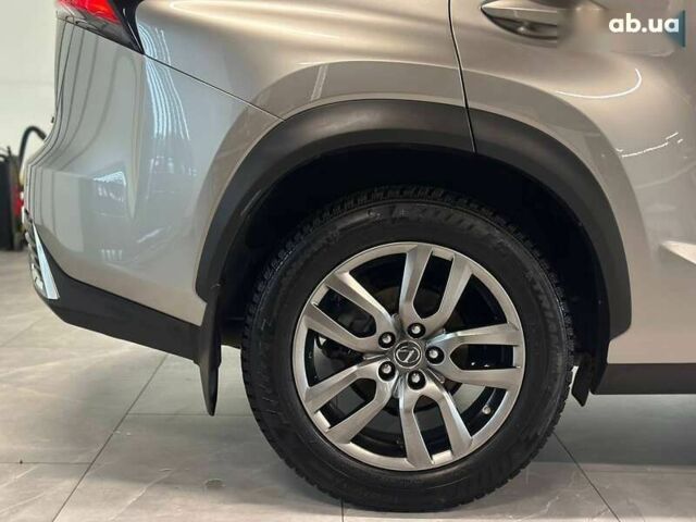 Лексус НХ, объемом двигателя 2 л и пробегом 195 тыс. км за 27900 $, фото 7 на Automoto.ua