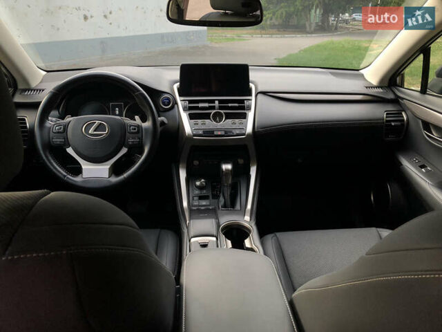 Лексус НХ, объемом двигателя 2.49 л и пробегом 47 тыс. км за 38900 $, фото 27 на Automoto.ua