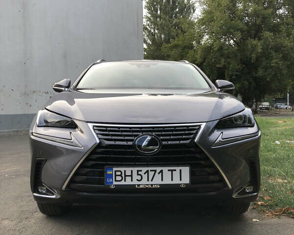 Лексус НХ, объемом двигателя 2.49 л и пробегом 47 тыс. км за 38900 $, фото 3 на Automoto.ua