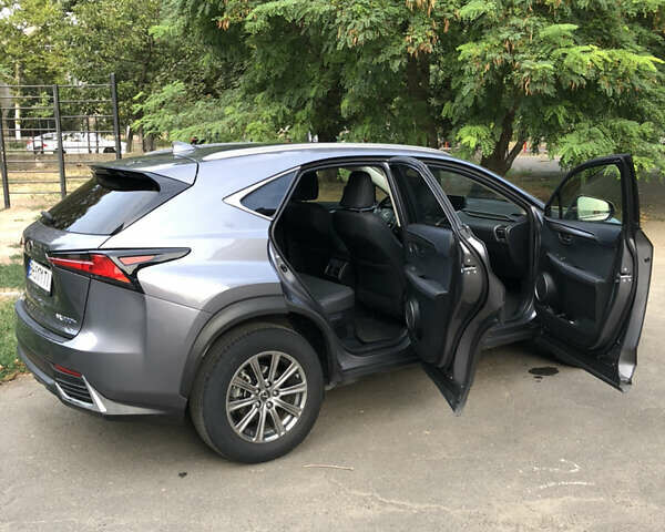 Лексус НХ, объемом двигателя 2.49 л и пробегом 47 тыс. км за 38900 $, фото 17 на Automoto.ua