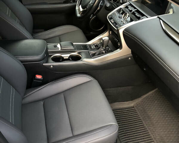 Лексус НХ, объемом двигателя 2.49 л и пробегом 47 тыс. км за 38900 $, фото 18 на Automoto.ua