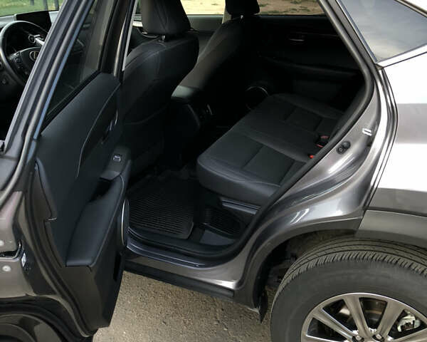 Лексус НХ, объемом двигателя 2.49 л и пробегом 47 тыс. км за 38900 $, фото 13 на Automoto.ua