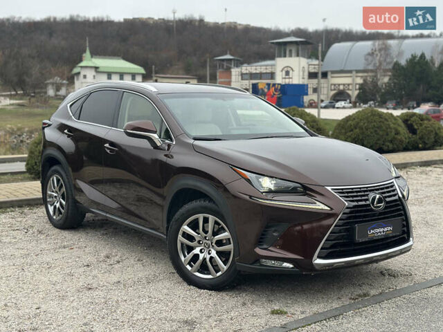 Лексус НХ, объемом двигателя 1.99 л и пробегом 54 тыс. км за 31300 $, фото 3 на Automoto.ua