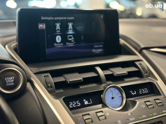 Лексус НХ, объемом двигателя 2 л и пробегом 195 тыс. км за 27900 $, фото 20 на Automoto.ua