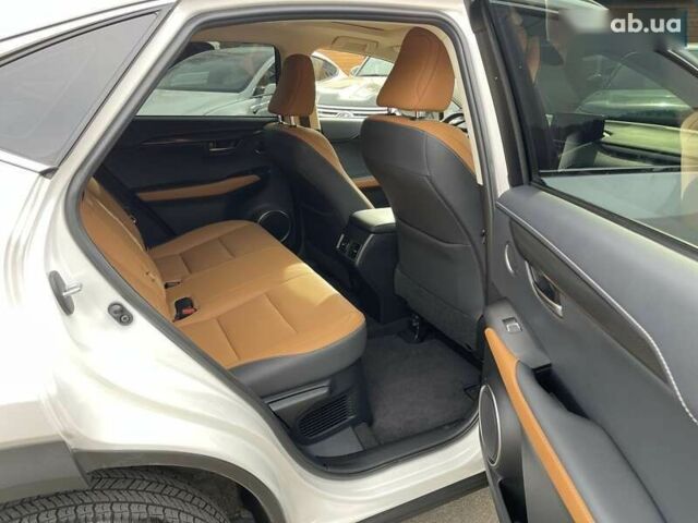 Лексус НХ, объемом двигателя 2 л и пробегом 17 тыс. км за 33300 $, фото 21 на Automoto.ua