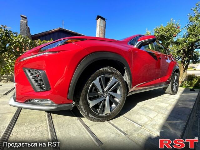 Лексус НХ, объемом двигателя 2.5 л и пробегом 74 тыс. км за 40800 $, фото 5 на Automoto.ua