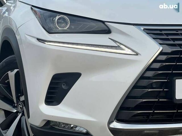 Лексус НХ, объемом двигателя 0 л и пробегом 65 тыс. км за 30700 $, фото 3 на Automoto.ua
