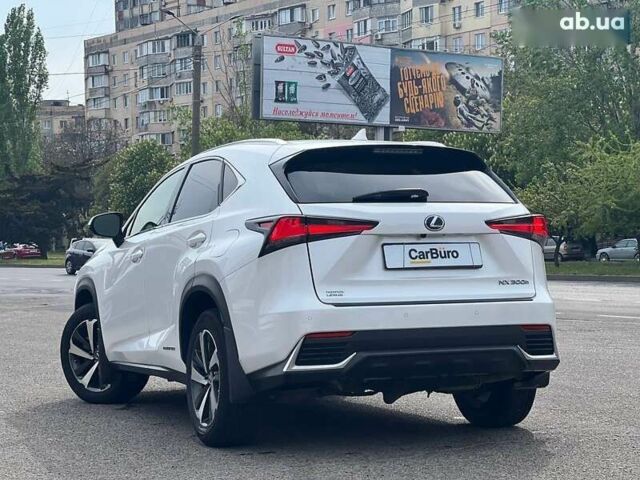 Лексус НХ, объемом двигателя 0 л и пробегом 65 тыс. км за 32700 $, фото 6 на Automoto.ua