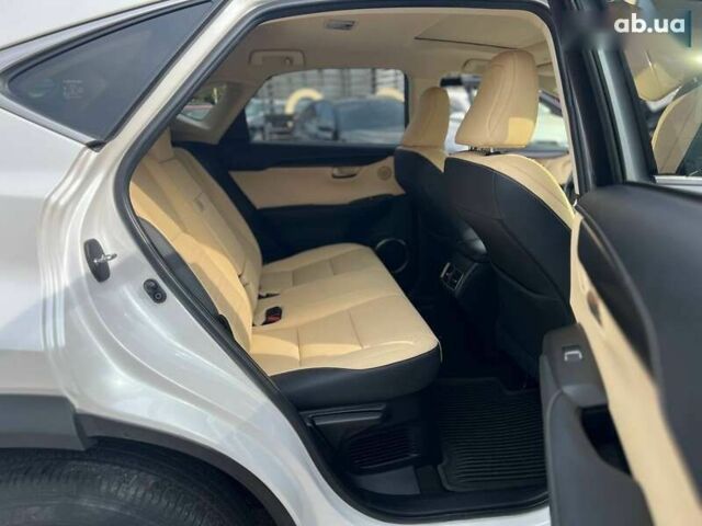 Лексус НХ, об'ємом двигуна 0 л та пробігом 65 тис. км за 30999 $, фото 25 на Automoto.ua