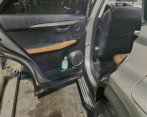 Лексус НХ, об'ємом двигуна 2.5 л та пробігом 50 тис. км за 40000 $, фото 12 на Automoto.ua