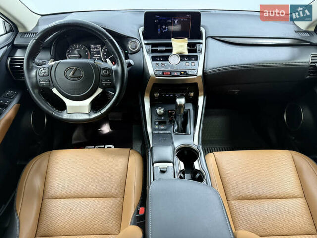 Лексус НХ, объемом двигателя 2 л и пробегом 52 тыс. км за 26900 $, фото 20 на Automoto.ua