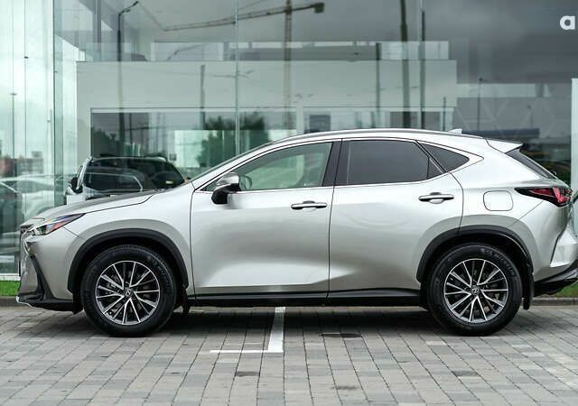 Лексус НХ, объемом двигателя 2.5 л и пробегом 163 тыс. км за 40199 $, фото 2 на Automoto.ua