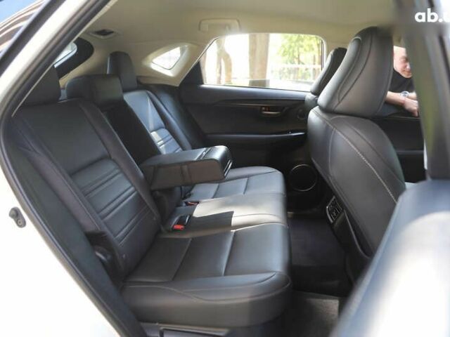 Лексус НХ, объемом двигателя 2 л и пробегом 56 тыс. км за 31500 $, фото 9 на Automoto.ua