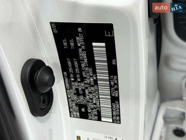 Лексус НХ, объемом двигателя 2 л и пробегом 52 тыс. км за 26900 $, фото 35 на Automoto.ua