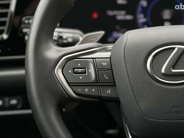 Лексус НХ, объемом двигателя 2.5 л и пробегом 31 тыс. км за 39500 $, фото 11 на Automoto.ua