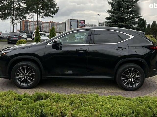 Лексус НХ, объемом двигателя 2.5 л и пробегом 31 тыс. км за 39500 $, фото 3 на Automoto.ua