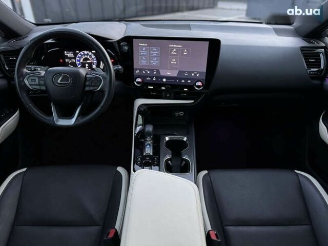 Лексус НХ, объемом двигателя 2.4 л и пробегом 98 тыс. км за 39900 $, фото 25 на Automoto.ua
