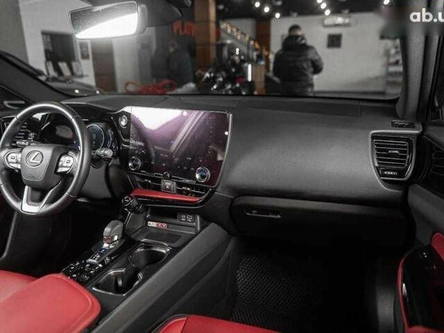 Лексус НХ, объемом двигателя 2.5 л и пробегом 15 тыс. км за 50900 $, фото 16 на Automoto.ua