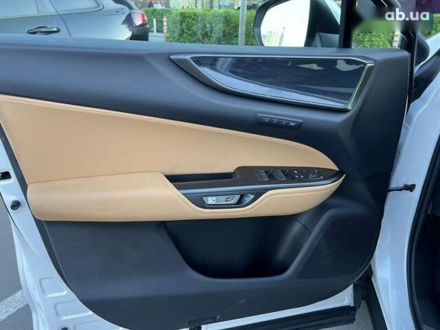 Лексус НХ, объемом двигателя 2.5 л и пробегом 23 тыс. км за 39777 $, фото 26 на Automoto.ua
