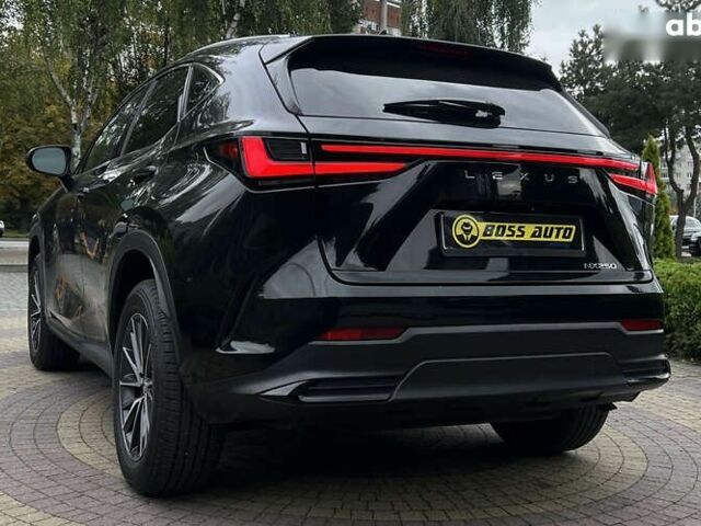 Лексус НХ, объемом двигателя 2.5 л и пробегом 31 тыс. км за 39500 $, фото 4 на Automoto.ua
