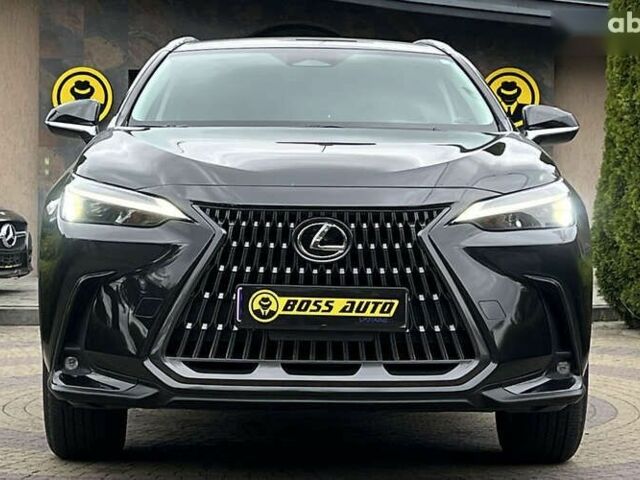 Лексус НХ, объемом двигателя 2.5 л и пробегом 31 тыс. км за 39500 $, фото 1 на Automoto.ua