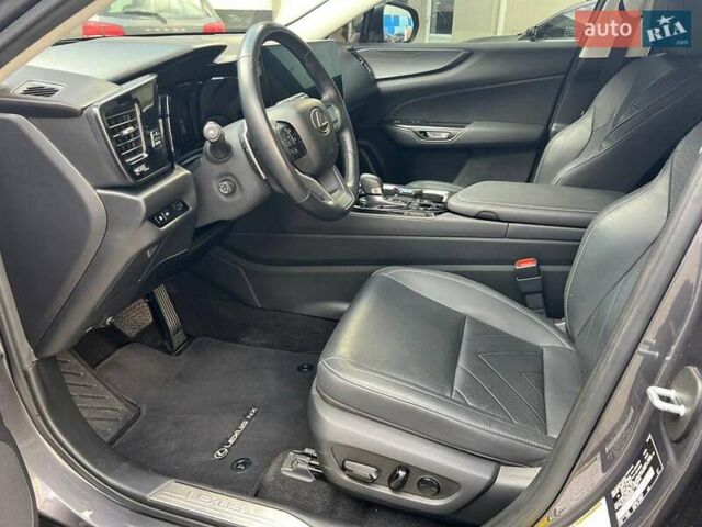 Лексус НХ, объемом двигателя 2.5 л и пробегом 12 тыс. км за 55490 $, фото 20 на Automoto.ua