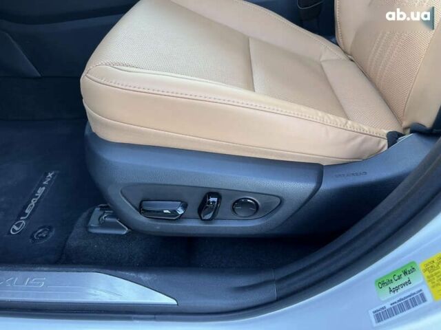 Лексус НХ, объемом двигателя 2.5 л и пробегом 23 тыс. км за 39777 $, фото 17 на Automoto.ua