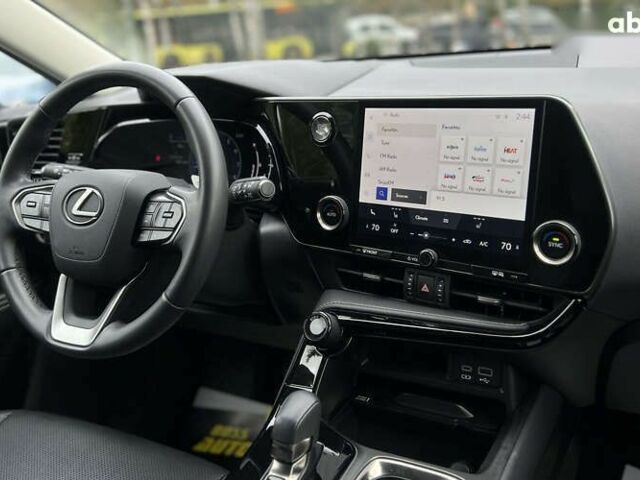 Лексус НХ, объемом двигателя 2.5 л и пробегом 31 тыс. км за 39500 $, фото 15 на Automoto.ua