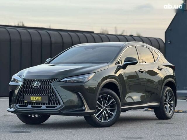 Лексус НХ, объемом двигателя 2.4 л и пробегом 98 тыс. км за 39900 $, фото 2 на Automoto.ua