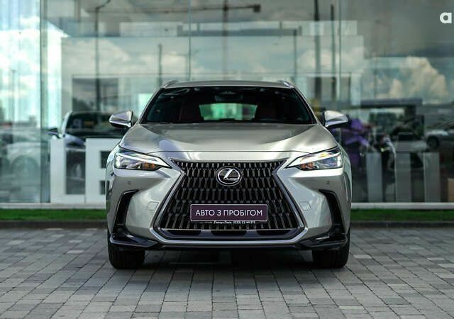 Лексус НХ, объемом двигателя 2 л и пробегом 3 тыс. км за 49244 $, фото 4 на Automoto.ua