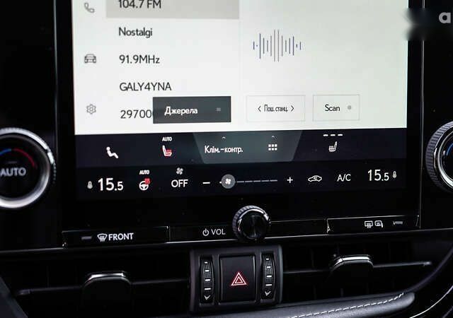 Лексус НХ, объемом двигателя 2 л и пробегом 8 тыс. км за 46229 $, фото 26 на Automoto.ua