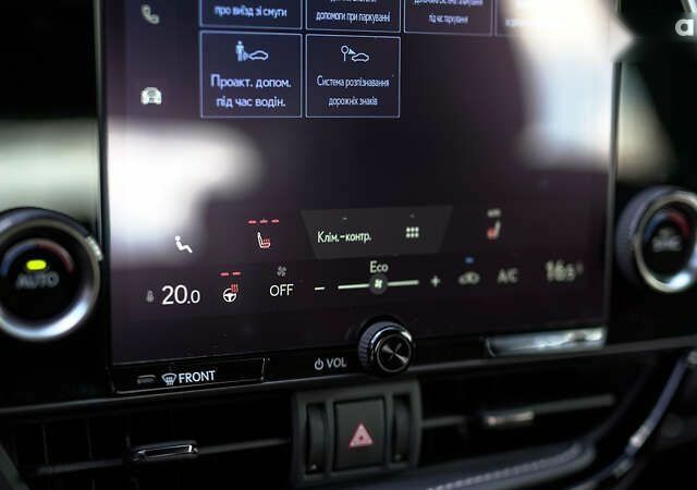 Лексус НХ, объемом двигателя 2 л и пробегом 3 тыс. км за 49244 $, фото 27 на Automoto.ua