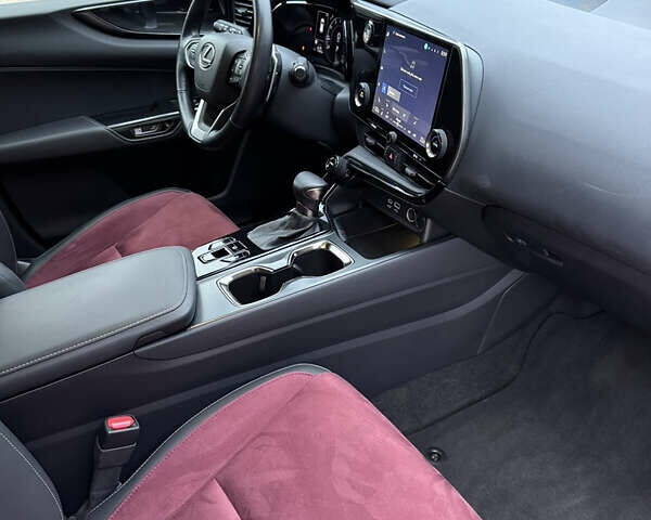 Лексус НХ, об'ємом двигуна 2 л та пробігом 36 тис. км за 41500 $, фото 35 на Automoto.ua