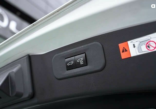 Лексус НХ, об'ємом двигуна 0 л та пробігом 60 тис. км за 59127 $, фото 10 на Automoto.ua