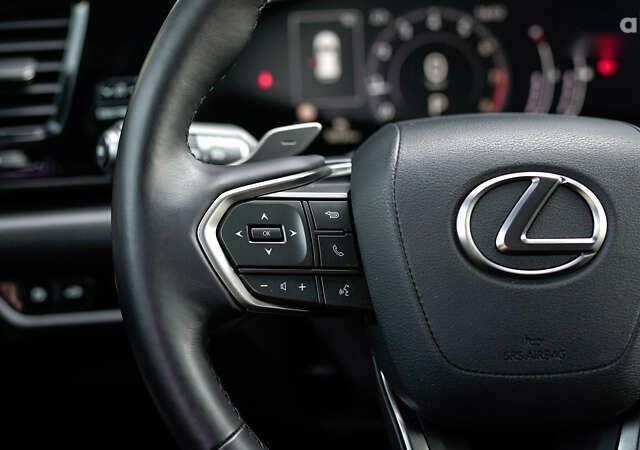 Лексус НХ, объемом двигателя 2 л и пробегом 8 тыс. км за 46229 $, фото 18 на Automoto.ua