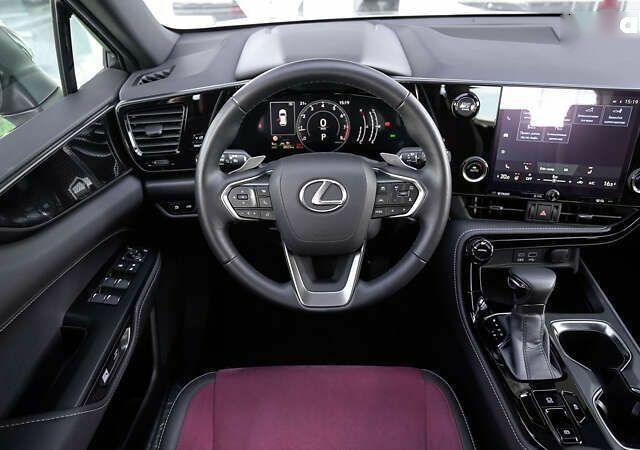 Лексус НХ, объемом двигателя 2 л и пробегом 3 тыс. км за 49244 $, фото 8 на Automoto.ua