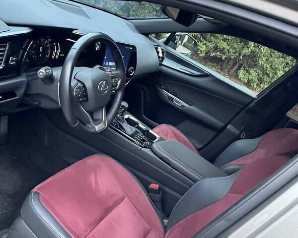 Лексус НХ, об'ємом двигуна 2 л та пробігом 36 тис. км за 41500 $, фото 26 на Automoto.ua