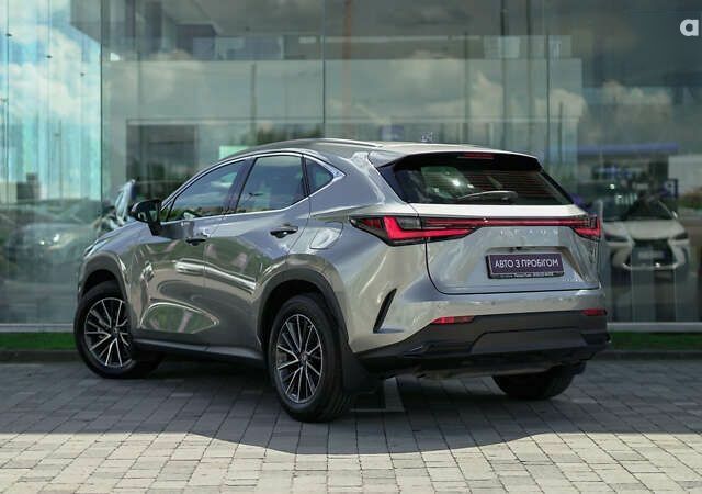 Лексус НХ, объемом двигателя 2 л и пробегом 3 тыс. км за 49244 $, фото 1 на Automoto.ua