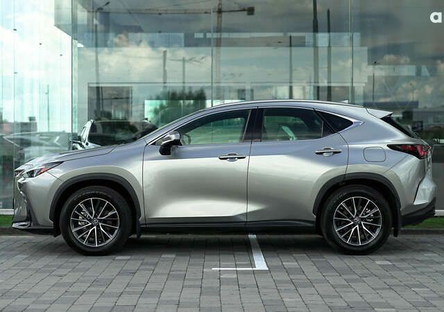 Лексус НХ, объемом двигателя 2 л и пробегом 3 тыс. км за 49244 $, фото 2 на Automoto.ua